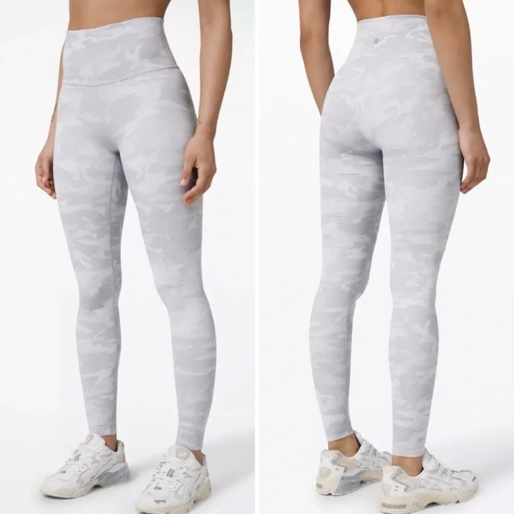 🚀Lululemon Athletica Light Gray Camo Leggings size 4 GUC